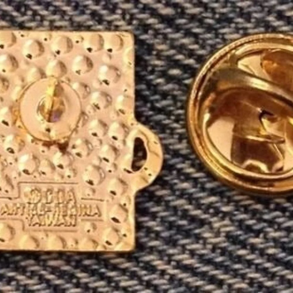 Time Olympic Media Pin - Picture 2 of 4